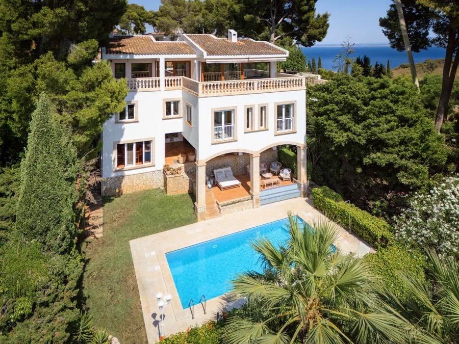 Villa, Cas Catala