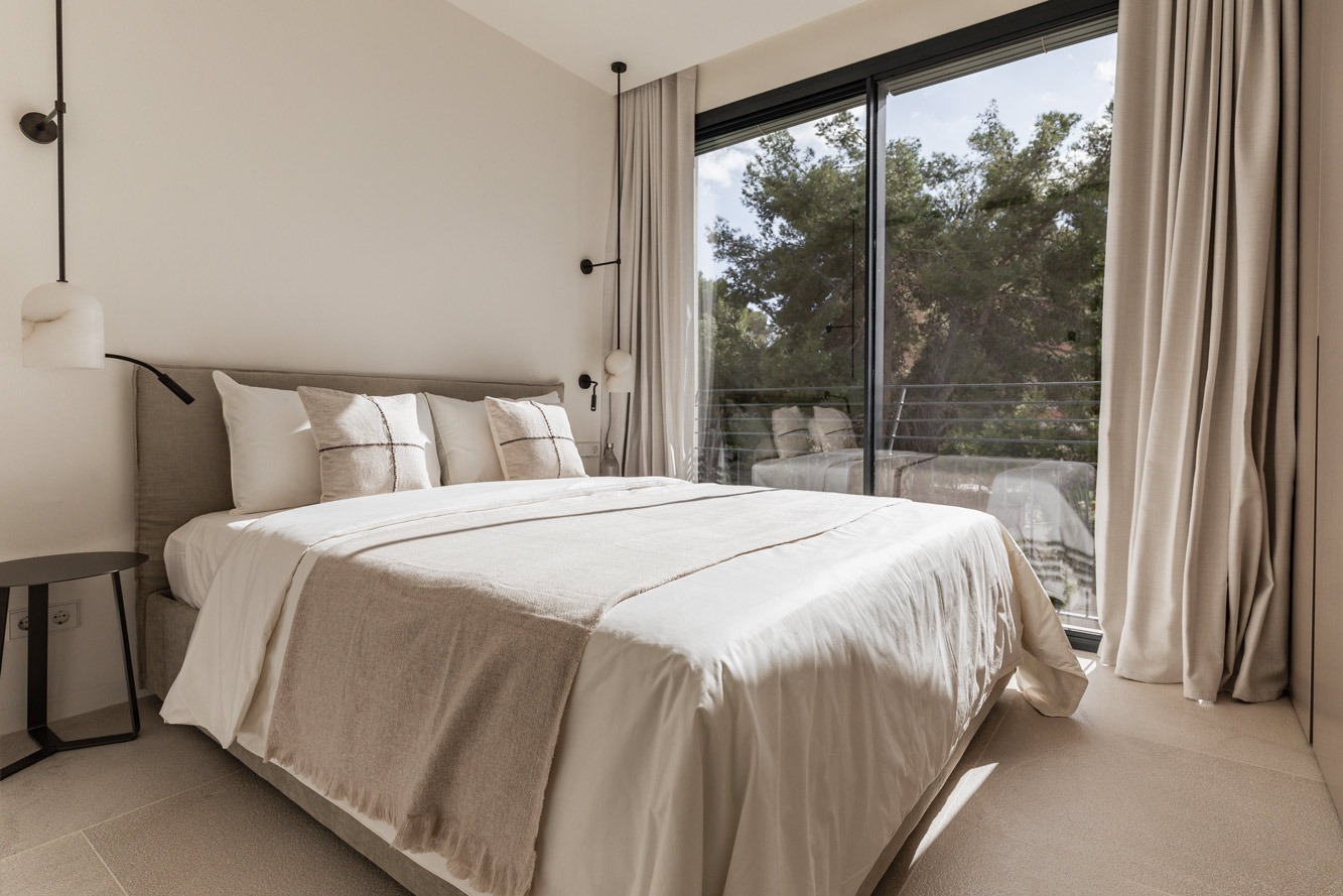 Penthouse, Cala Major