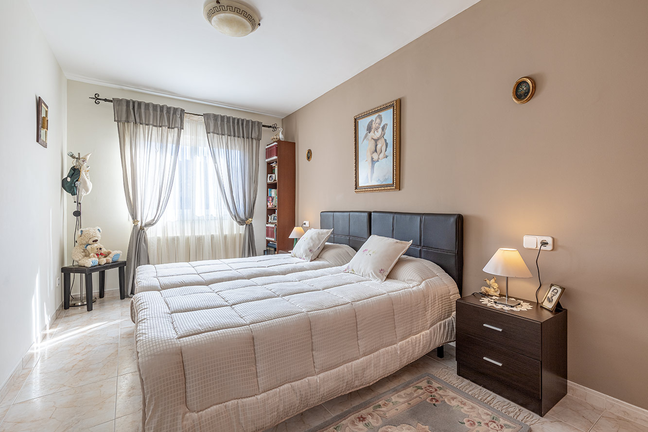 Villa, Badia Blava