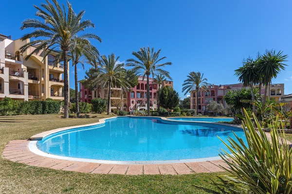 Apartment in exclusive complex directly on the Nova Santa Ponsa golf course image 3
