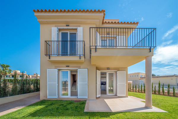 Modern newly built houses in a new mediterranean residential complex image 3