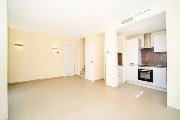 Modern newly built houses in a new mediterranean residential complex image 5