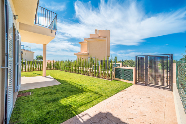 Modern newly built houses in a new mediterranean residential complex image 11