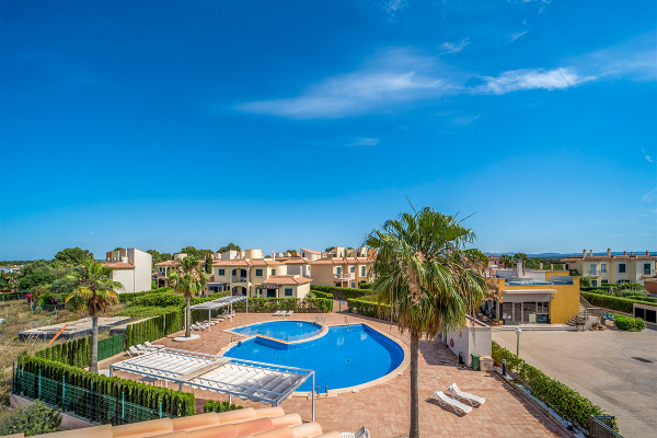 Modern newly built houses in a new mediterranean residential complex image 12