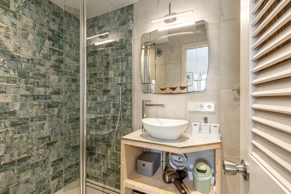 Modern house with holiday rental license in a quiet location near the sea image 10