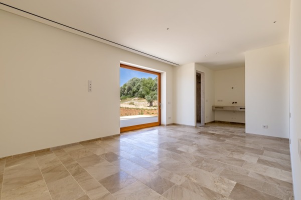 Recently built finca with stunning views of the countryside in Son Macia image 12