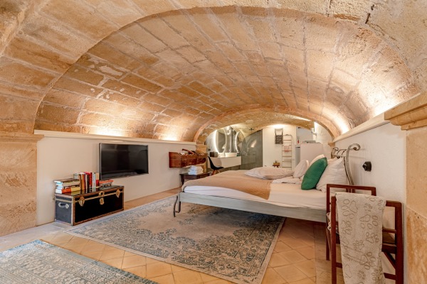 High-quality renovated apartment with historic character and pool image 7