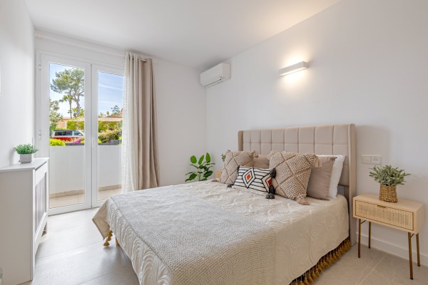 Modernized villa in a sought-after neighborhood of Nova Santa Ponsa image 12