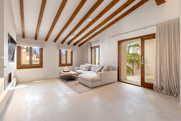 Modern apartment in the heart of Santa Maria del Camí image 6