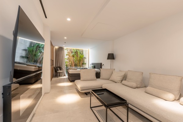 Spectacular, almost new seafront luxury villa in Puig de Ros image 9