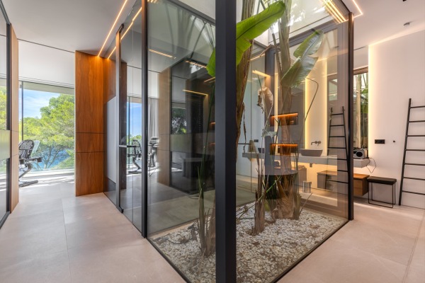 Spectacular, almost new seafront luxury villa in Puig de Ros image 11