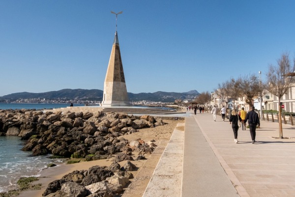 Stylishly renovated apartment with sea views in El Molinar image 9