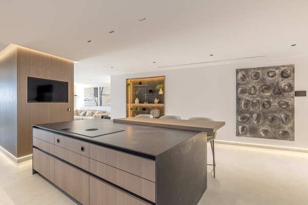 Exclusive designer apartment right on the beach for sale in Palma image 9