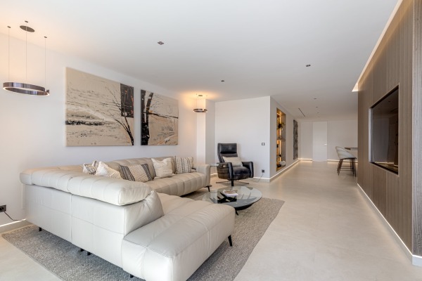 Exclusive designer apartment right on the beach for sale in Palma image 10