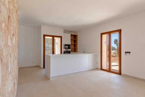 Luxurious newly built finca with pool near Santanyi image 9