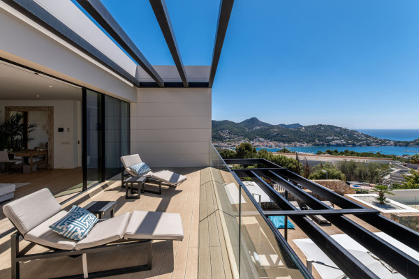 Luxury villa estate in the most exclusive location with spectacular views image 7