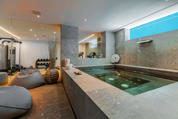 Luxury villa estate in the most exclusive location with spectacular views image 8