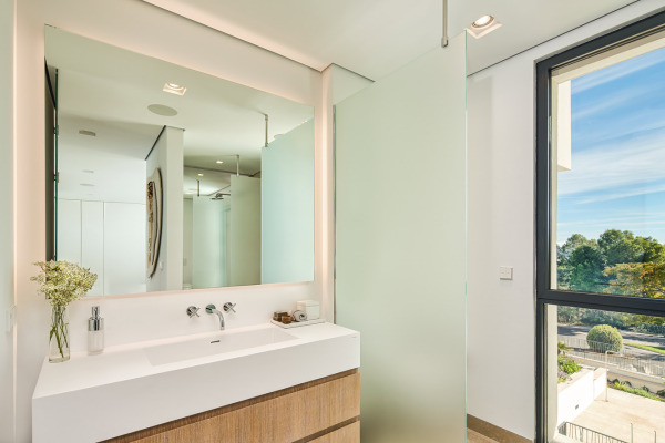 High-quality new-build apartment with sea views in Cas Catalá image 11