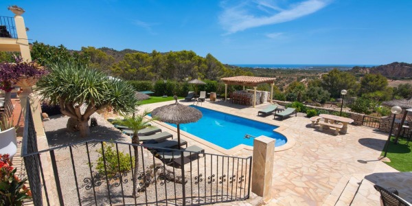 Mediterranean finca with breathtaking far-reaching views to the sea image 4