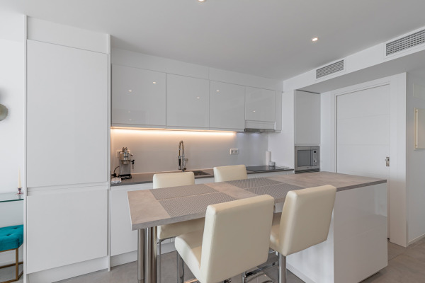 Seafront apartment with a view of the lifestyle harbor Port Adriano image 5