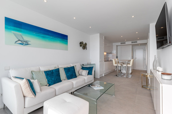 Seafront apartment with a view of the lifestyle harbor Port Adriano image 6