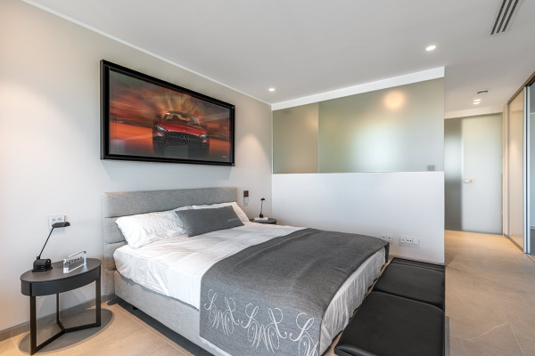 Modern apartment in a luxurious new development on the Paseo Marítimo image 11