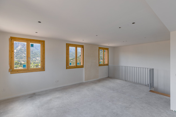 New-build townhouse with stunning views of the mountains and the village image 5