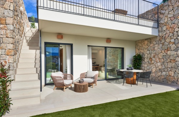 Modern penthouse apartment in a new residence in the southwest of Mallorca image 2