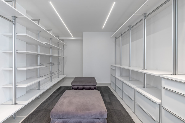 Modern villa in an exclusive residential area with fantastic sea views image 8