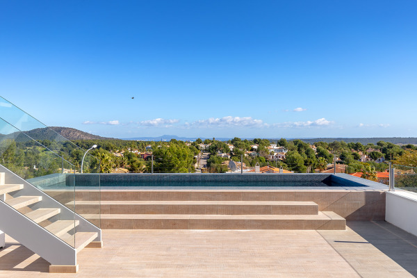 Modern villa in an exclusive residential area with fantastic sea views image 11