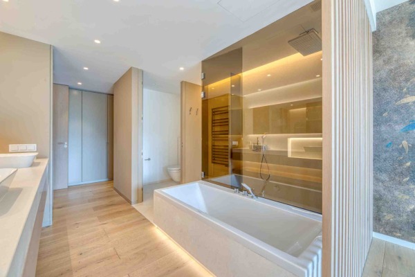 Exclusive sea view villa in a sought-after hillside location near the marina image 9