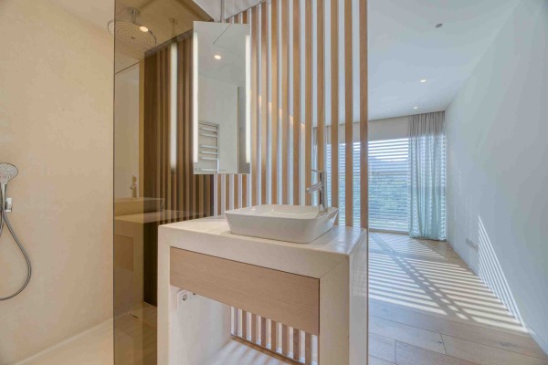 Exclusive sea view villa in a sought-after hillside location near the marina image 11