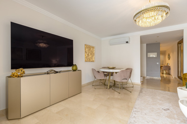 Modern apartment close to the beach in a central location in Palmanova image 5
