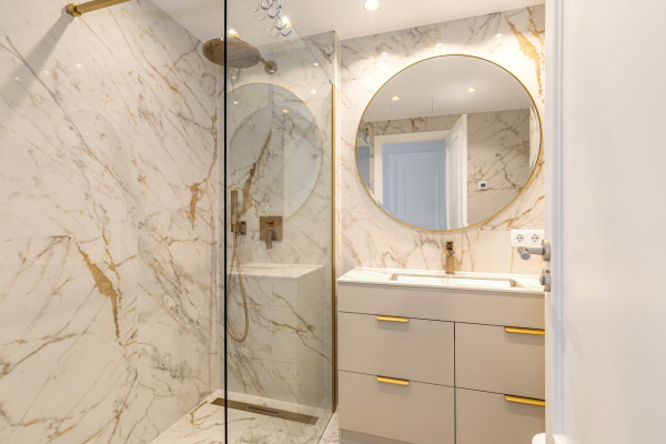 Modern apartment close to the beach in a central location in Palmanova image 9