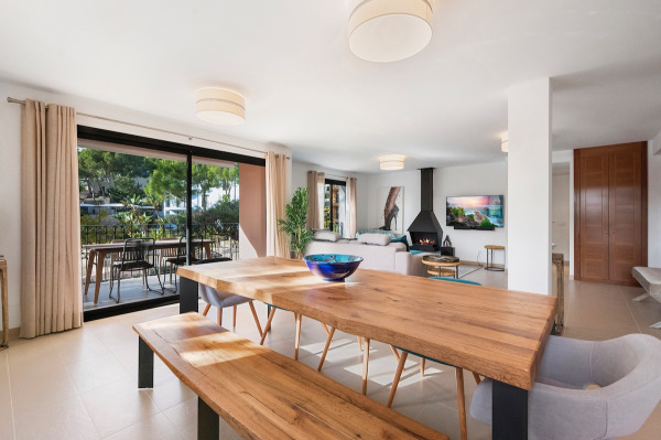 Exclusive, spacious apartment close to the beach and golf course image 7