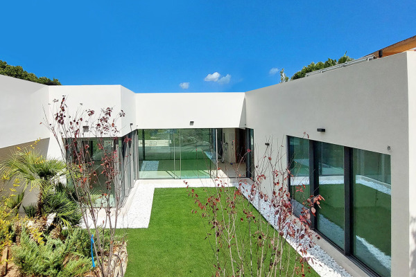 Exclusive luxury villa with sensational views over the bay of Santa Ponsa image 3