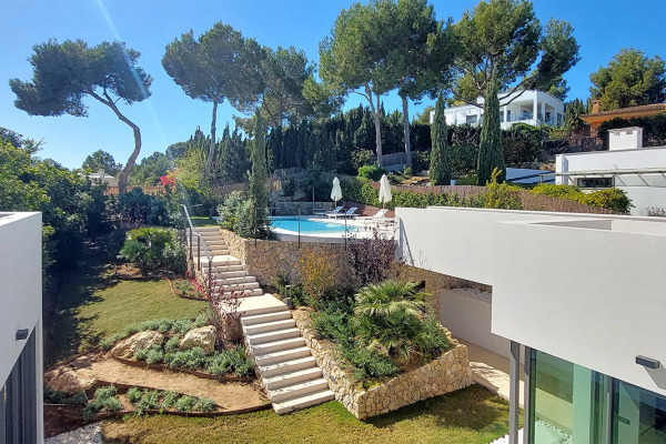 Exclusive luxury villa with sensational views over the bay of Santa Ponsa image 5