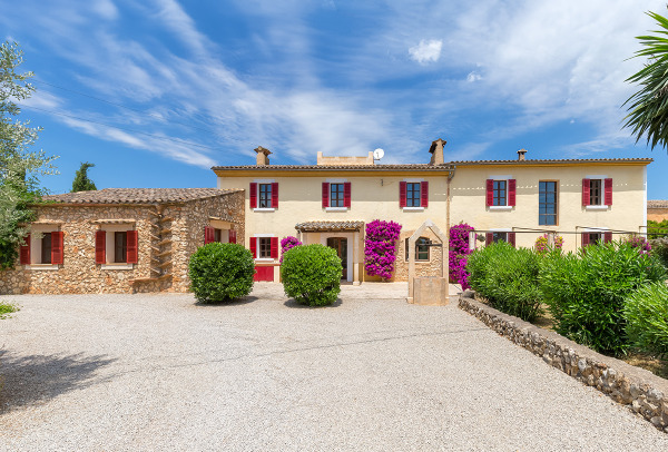 Beautiful finca with lots of land for sale between Felanitx and Vilafranca image 9