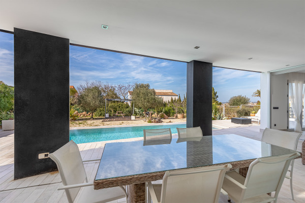 Modern villa with panoramic views to the Bay of Palma image 4