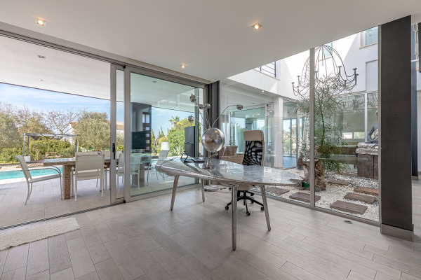 Modern villa with panoramic views to the Bay of Palma image 6