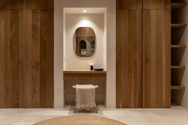 Exclusively renovated townhouse with garden and pool in Alaro image 10