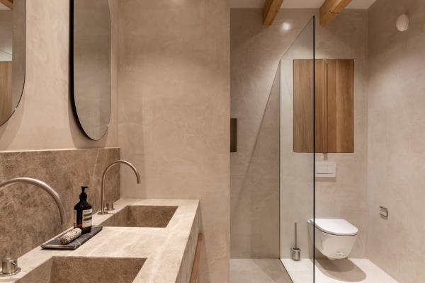 Exclusively renovated townhouse with garden and pool in Alaro image 11