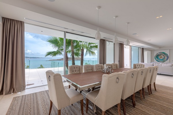 Exceptional new luxury property in seafront with direct sea access image 4