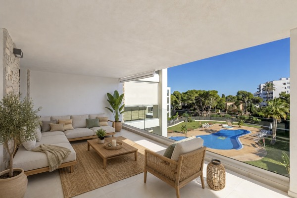 Modern apartment with partial sea views in a well-kept complex in Portocolom image 10