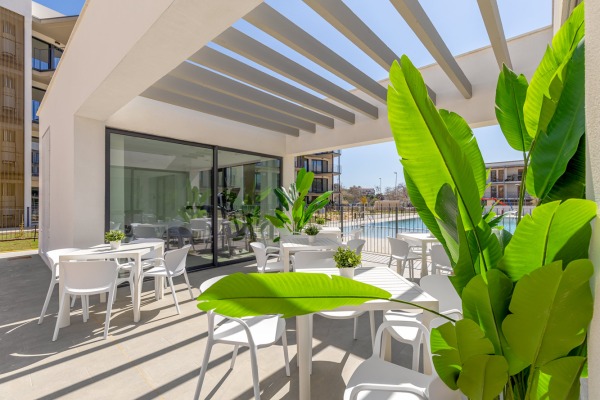 Modern new apartments close to the beach in Palmanova image 11