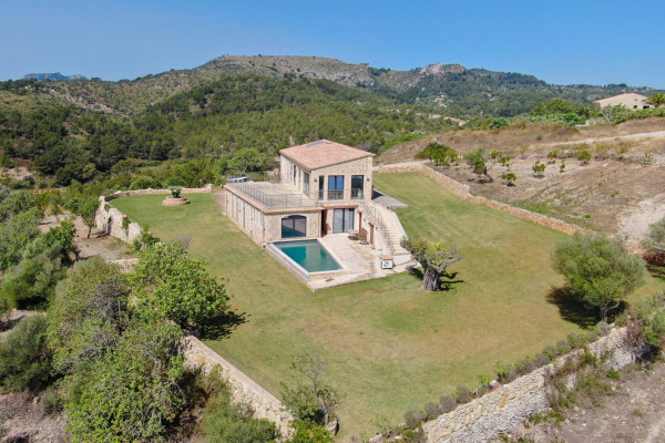 Wunderschöne Finca mit Meerblick auf einer Anhöhe nahe Manacor image 3