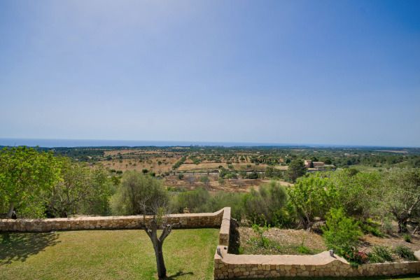 Wunderschöne Finca mit Meerblick auf einer Anhöhe nahe Manacor image 7