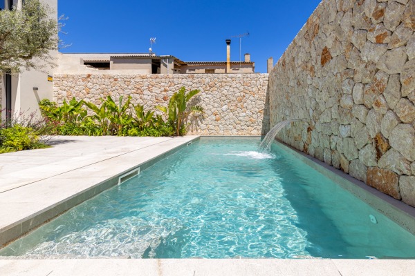 Luxurious townhouse with spectacular views as far as the sea in Ses Salines image 2