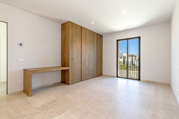 Luxurious townhouse with spectacular views as far as the sea in Ses Salines image 10