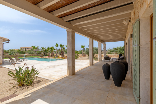 Exclusive newly built finca with pool and guest house in Santanyi image 4